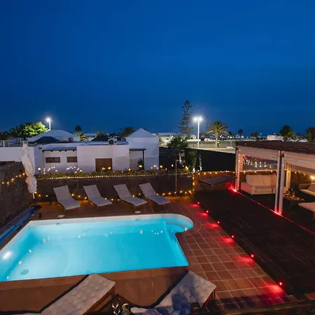 Cavendish With Sea Views And Heatable Pool Close To Flamingo Willa *