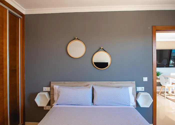 Cavendish With Sea Views And Heatable Pool Close To Flamingo Willa