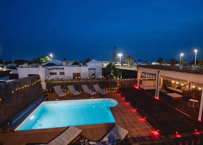 Cavendish With Sea Views And Heatable Pool Close To Flamingo Willa *