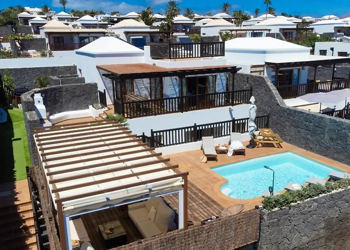 Cavendish With Sea Views And Heatable Pool Close To Flamingo * بلايا بلانكا