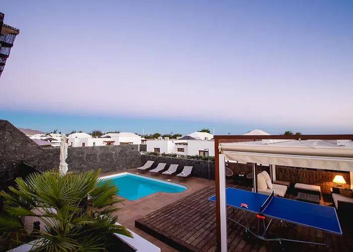 Cavendish With Sea Views And Heatable Pool Close To Flamingo