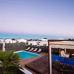 Cavendish With Sea Views And Heatable Pool Close To Flamingo