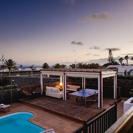 Willa Cavendish With Sea Views And Heatable Pool Close To Flamingo *