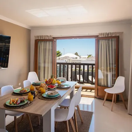 Willa Cavendish With Sea Views And Heatable Pool Close To Flamingo