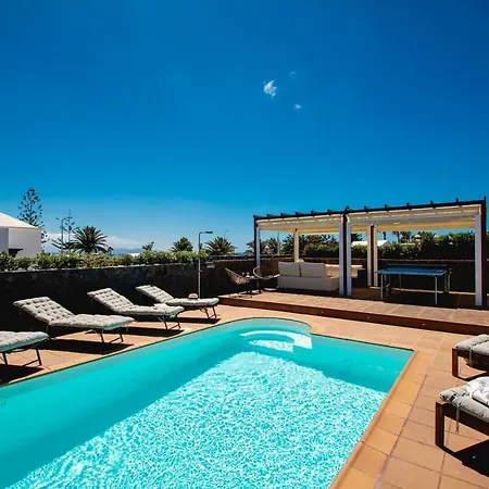 Cavendish With Sea Views And Heatable Pool Close To Flamingo * Playa Blanca (Lanzarote)