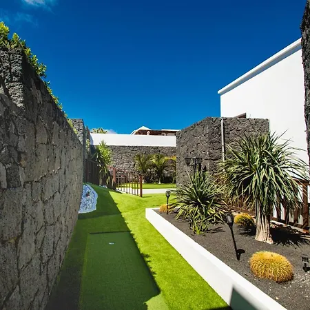 Cavendish With Sea Views And Heatable Pool Close To Flamingo * Playa Blanca (Lanzarote)