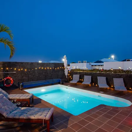 Villa Cavendish With Sea Views And Heatable Pool Close To Flamingo *