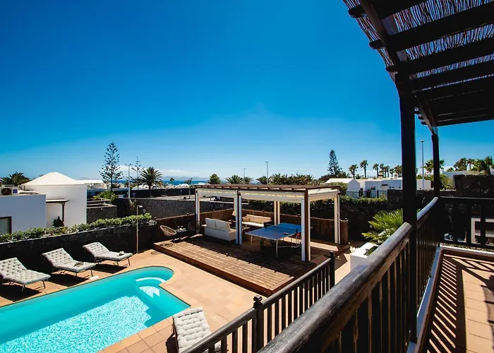 Cavendish With Sea Views And Heatable Pool Close To Flamingo