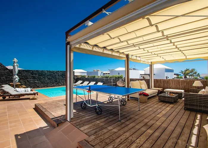 Cavendish With Sea Views And Heatable Pool Close To Flamingo