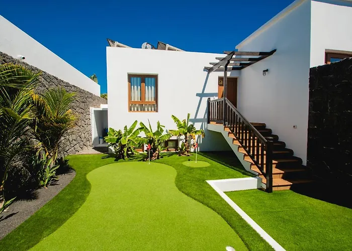 Cavendish With Sea Views And Heatable Pool Close To Flamingo Villa